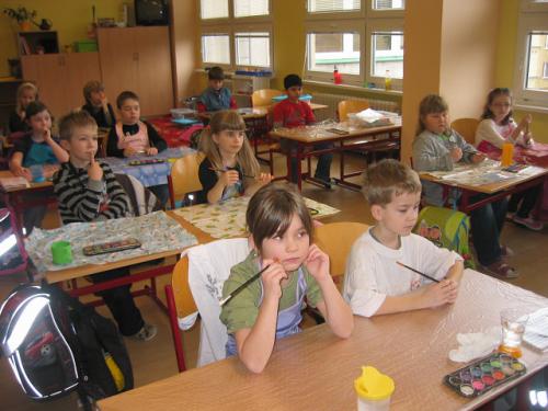 Pozorně posloucháme vysvětlení postupu práce